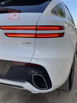 جێنسس GV70